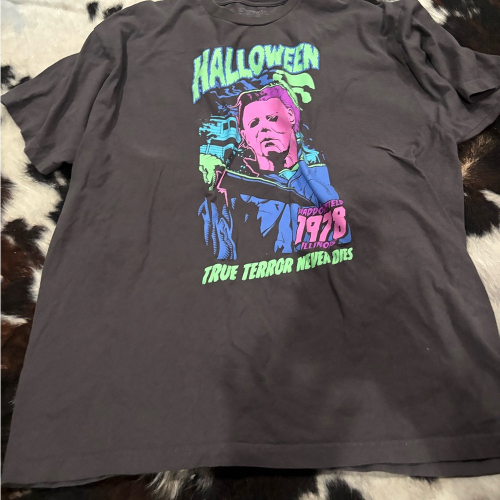 Halloween Graphic Tee - Gray
